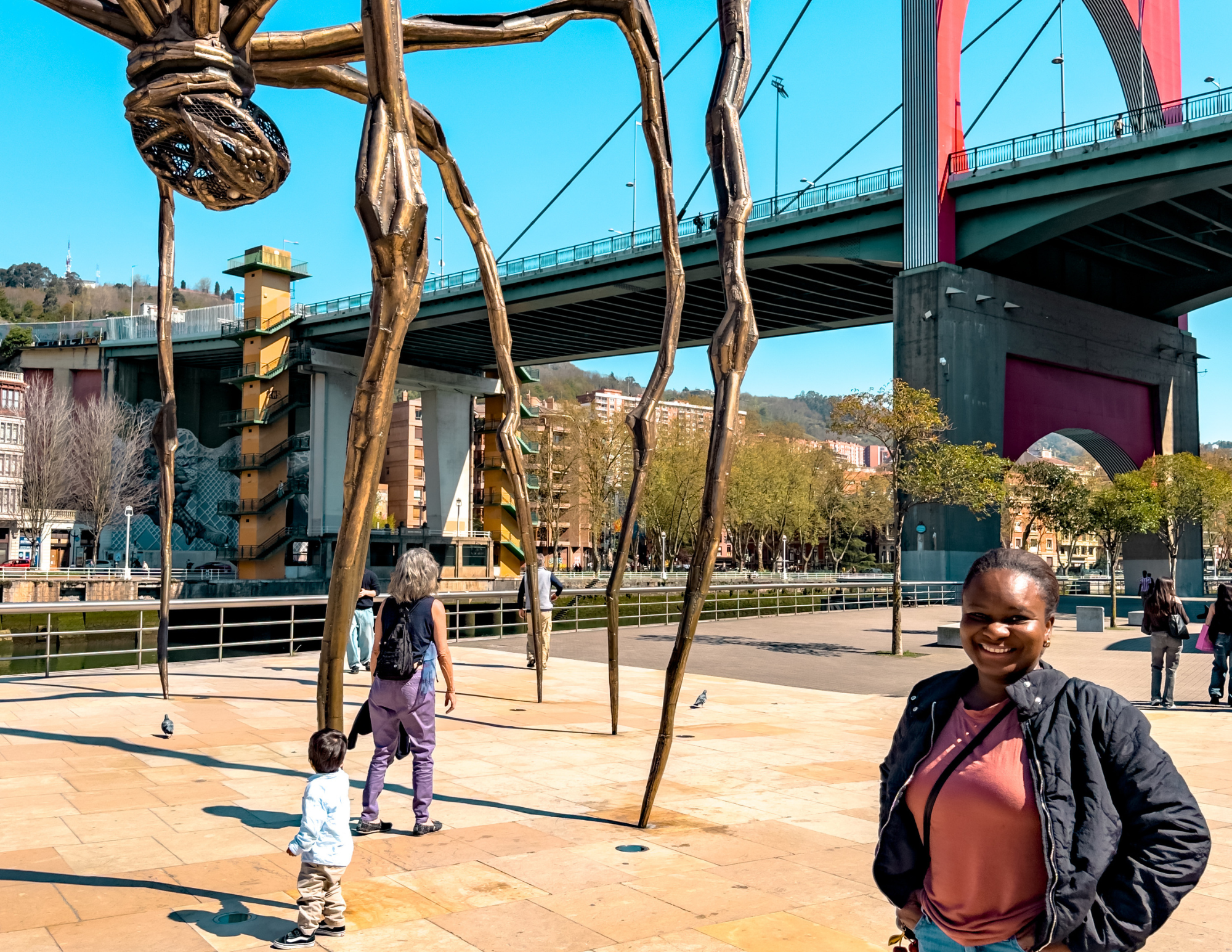 Guggenheim Bilbao Area Guide (16).png